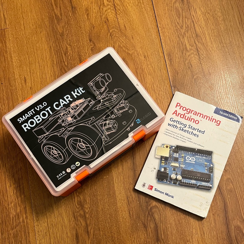 ELEGOO UNO R3 Project Smart Robot Car Kit V 3.0 + Programming Arduino book